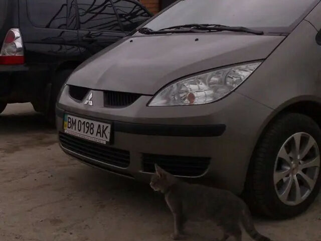 Mitsubishi Colt 2008 года