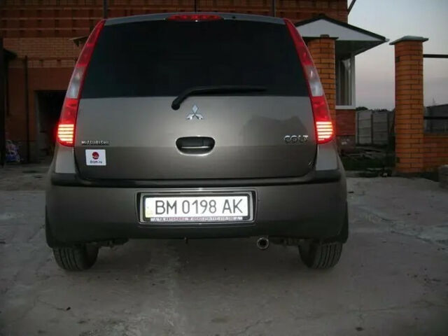 Mitsubishi Colt 2008 года