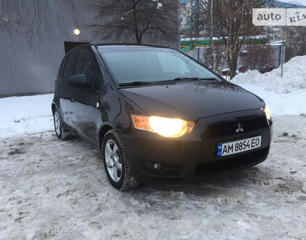 Фото на відгук з оцінкою 4.6   про авто Mitsubishi Colt 2009 року випуску від автора “Евгений” з текстом: Машина приобретена не так давно, но знакомство с ней произошло почти 10 лет назад! Многократно ез...