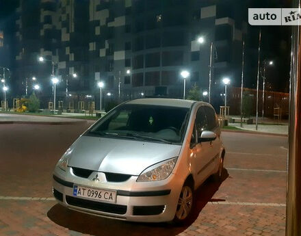 Mitsubishi Colt 2005 года