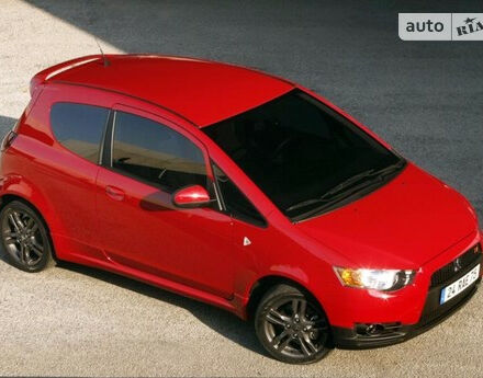 Mitsubishi Colt 2008 года