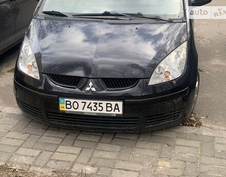 Mitsubishi Colt 2008 года