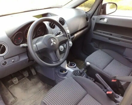 Mitsubishi Colt 2008 года - Фото 4 авто