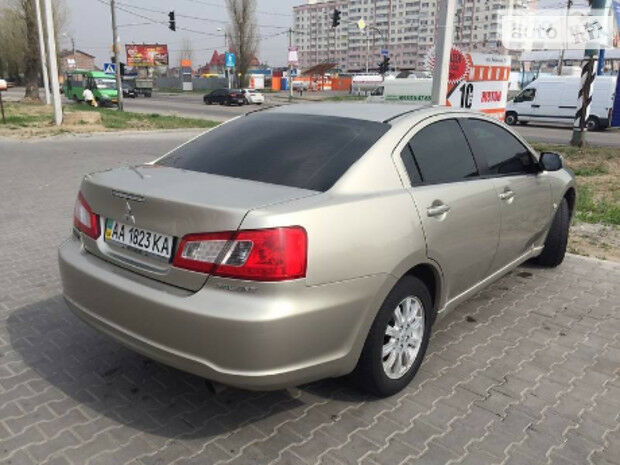 Mitsubishi Galant 2008 року