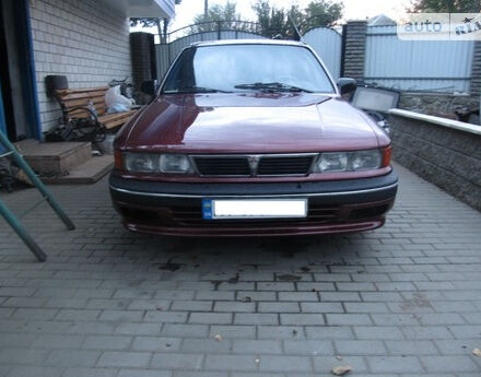 Mitsubishi Galant 1998 року