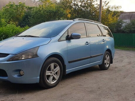 Mitsubishi Grandis 2004 року