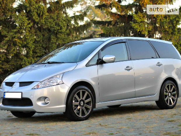 Mitsubishi Grandis 2007 года