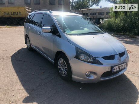 Mitsubishi Grandis 2006 року