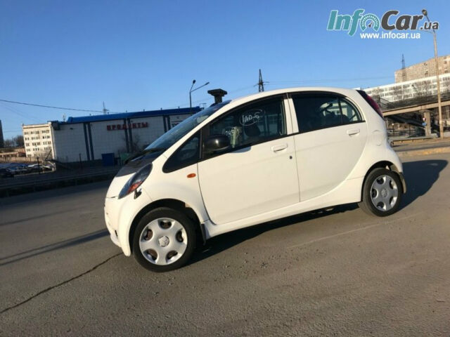 Mitsubishi I-Miev 2013 года