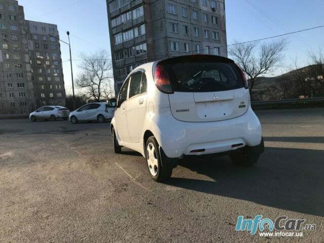 Mitsubishi I-Miev 2013 року