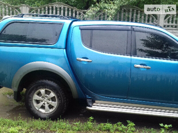 Mitsubishi L 200 2008 года