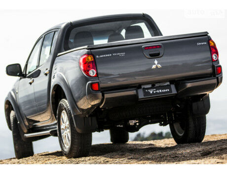 Mitsubishi L 200 2007 року