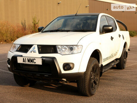 Mitsubishi L 200 2005 года