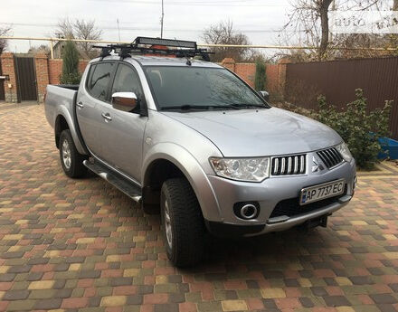 Mitsubishi L 200 2012 года