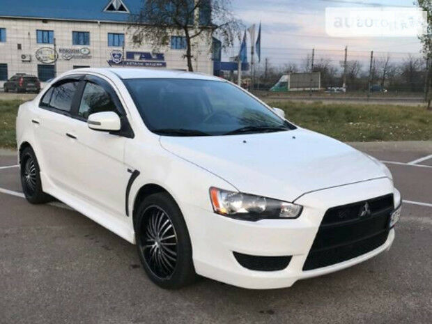 Mitsubishi Lancer X 2015 года