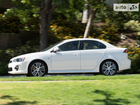 Mitsubishi Lancer X 2011 года