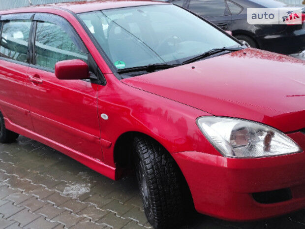 Mitsubishi Lancer 2005 року