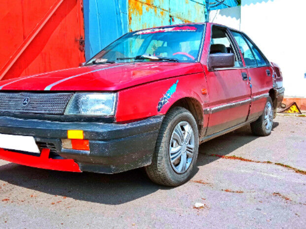 Mitsubishi Lancer 1988 року