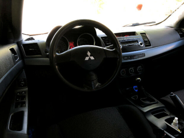 Mitsubishi Lancer 2008 року