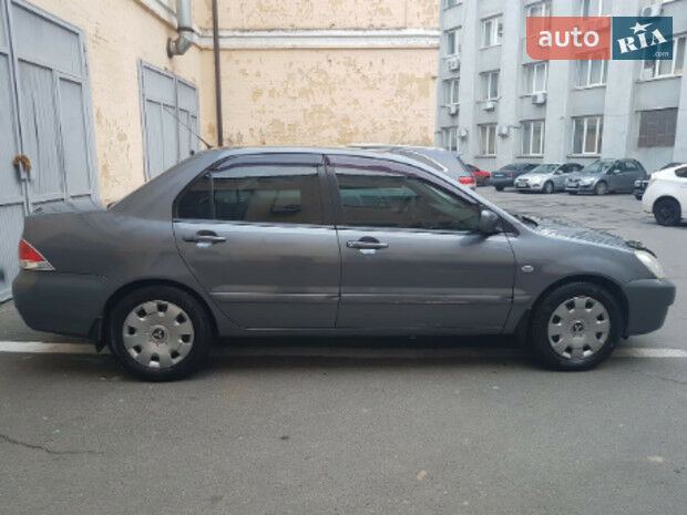 Mitsubishi Lancer 2007 года