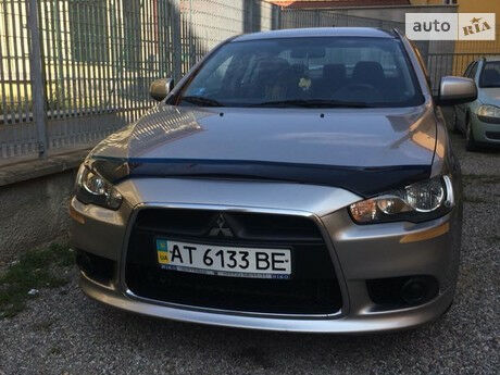 Mitsubishi Lancer 2012 года