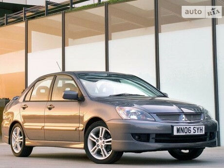 Мицубиси Лансер 1996 года Mitsubishi Lancer 1996 года