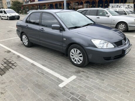 Мицубиси Лансер 2008 року Mitsubishi Lancer 2008 року