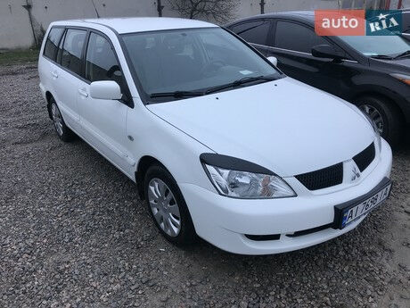 Мицубиси Лансер 2008 року Mitsubishi Lancer 2008 року