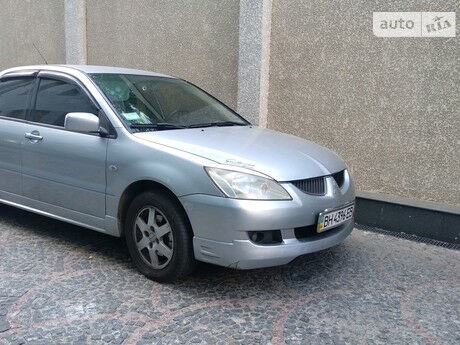 Mitsubishi Lancer 2003 года