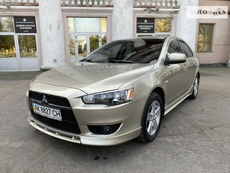 Мицубиси Лансер 2008 року Mitsubishi Lancer 2008 року