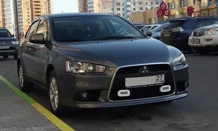 Mitsubishi Lancer 2011 года