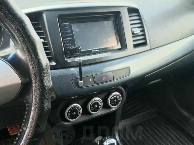 Mitsubishi Lancer 2008 року