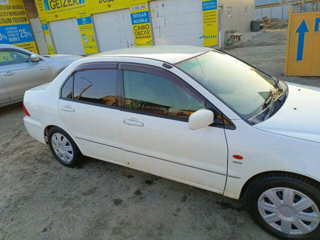 Mitsubishi Lancer 2002 года