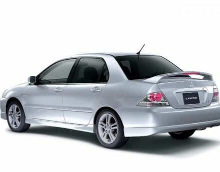 Mitsubishi Lancer 2004 року