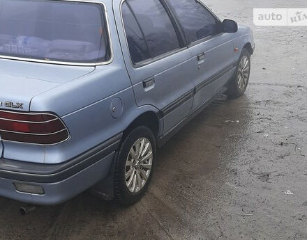 Mitsubishi Lancer 1989 року