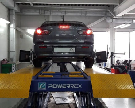 Mitsubishi Lancer 2011 року