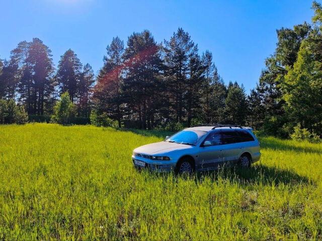Mitsubishi Legnum 2000 року