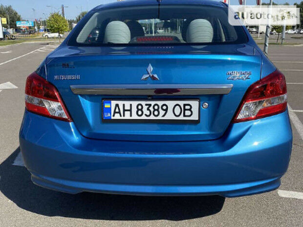 Mitsubishi Mirage 2017 года