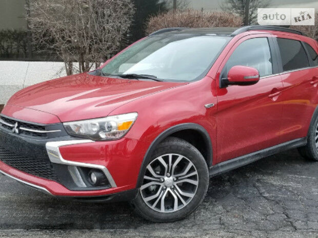 Mitsubishi Outlander Sport 2018 року