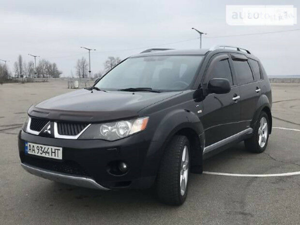 Mitsubishi Outlander XL 2008 года