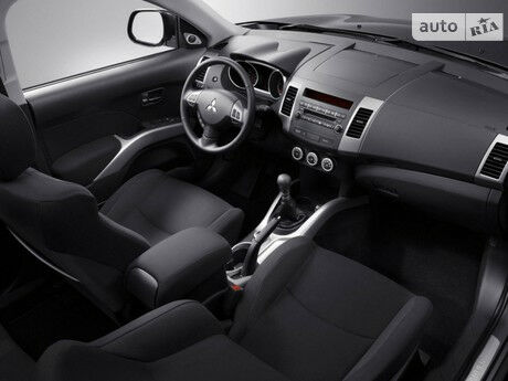 Mitsubishi Outlander XL 2008 року