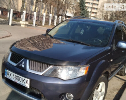 Фото на відгук з оцінкою 5   про авто Mitsubishi Outlander XL 2008 року випуску від автора “Геннадий Валентинович” з текстом: Машина отличная, едет мягко одним словом все хорошо. Есть исключение - это по кузову пошла ржавчи...