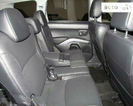 Mitsubishi Outlander XL 2007 года - Фото 3 авто