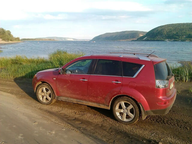 Mitsubishi Outlander 2008 года