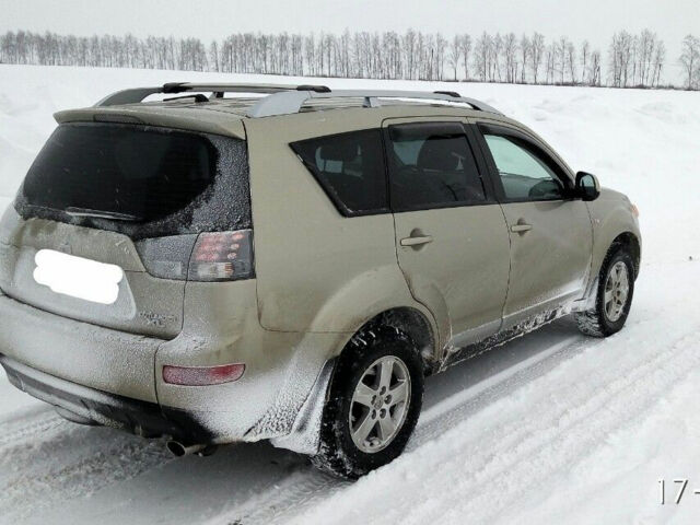 Mitsubishi Outlander 2009 года