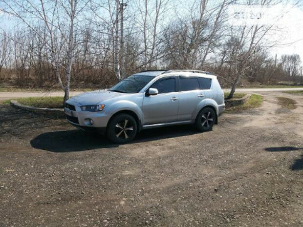 Mitsubishi Outlander 2011 года