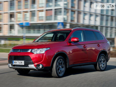 Mitsubishi Outlander 2011 року