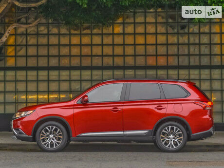 Мицубиси Аутлендер 2010 года Mitsubishi Outlander 2010 года