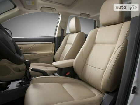 Mitsubishi Outlander 2009 года