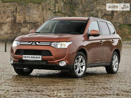 Mitsubishi Outlander 2005 года